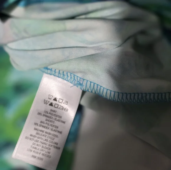 NWT Tommy Bahama Golf Skort - Picture 4 of 4